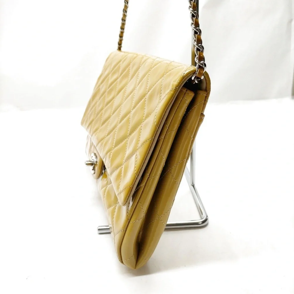 Chanel Shoulder Bag Matelasse Beige Patent leather